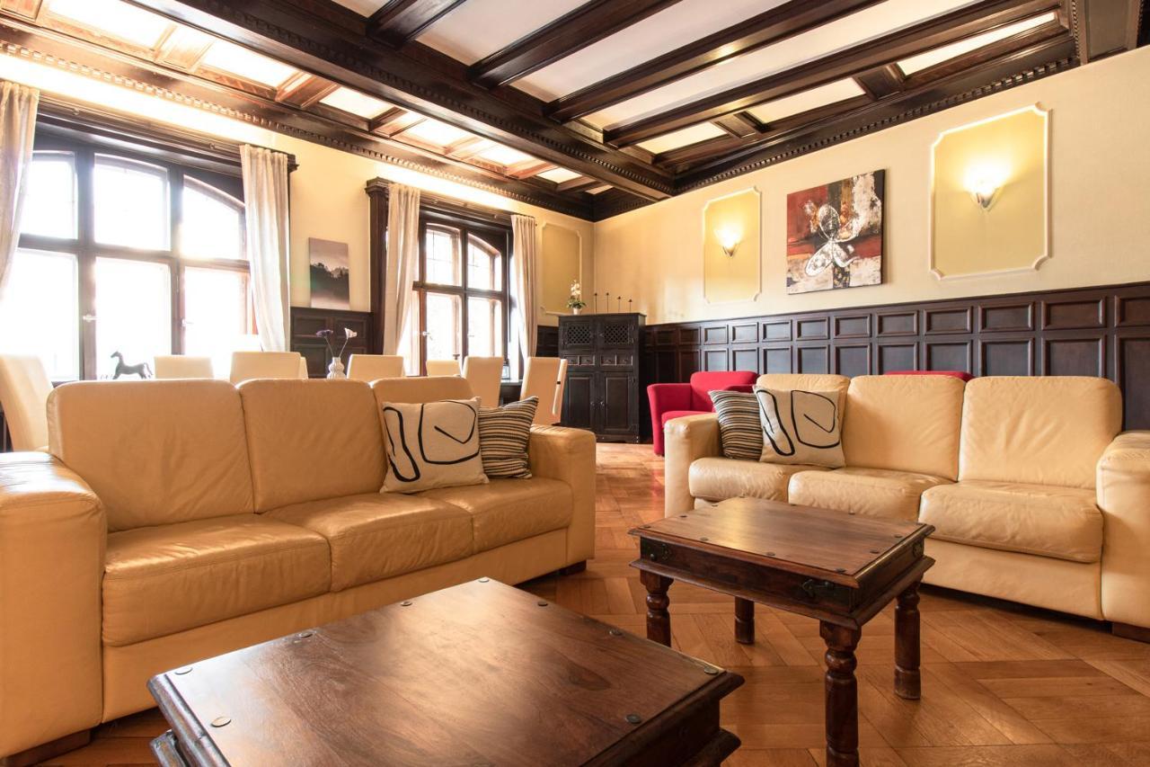 Appartement Salon Am Schlossberg